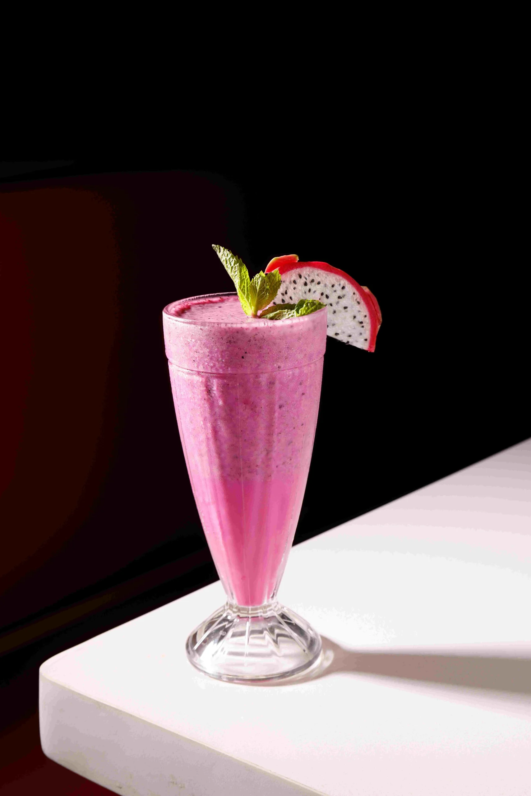 火龙果奶昔Dragon Fruit Milkshake45AED-min-转换自-JPG